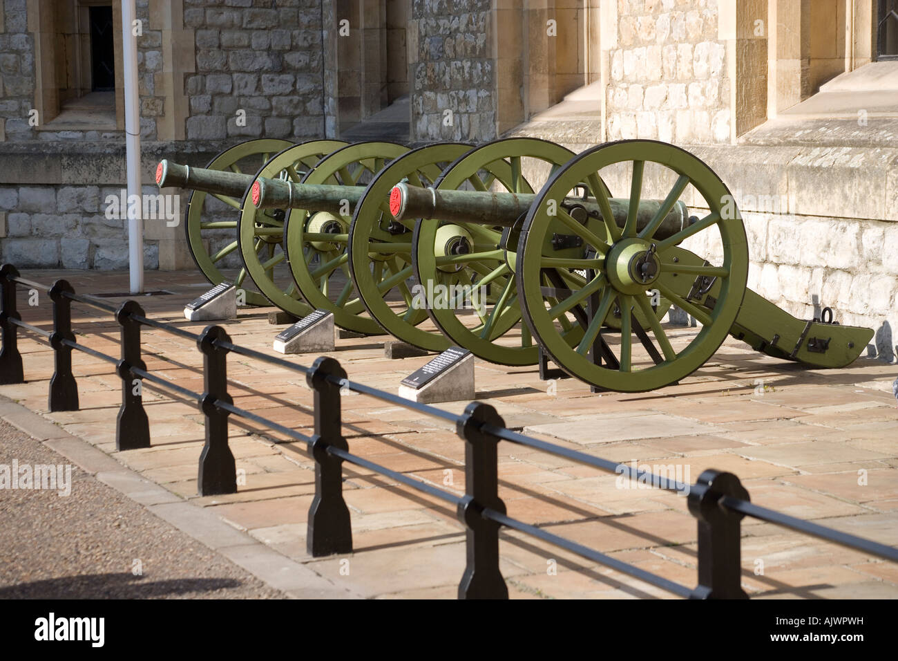 Guns outside Jewel House Tower of London Stock Photo