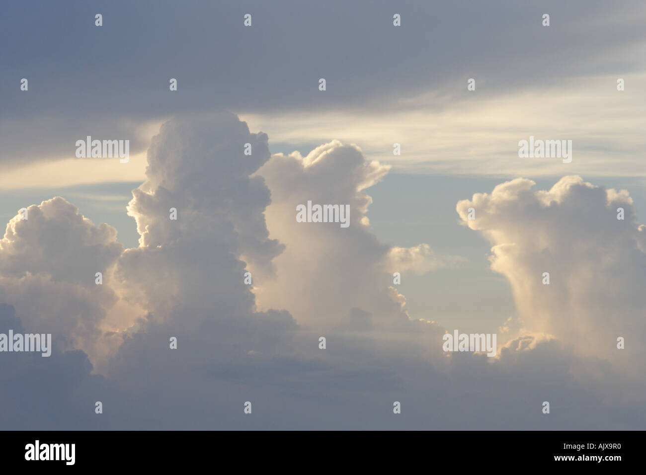 Alamy clouds hi-res stock photography and images - Alamy