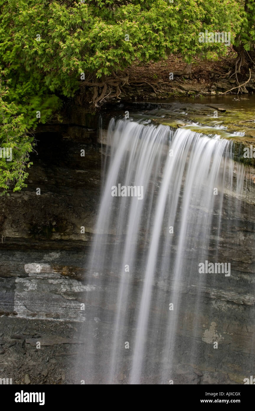 Bridal veil Falls detail of limestone walls and falling water