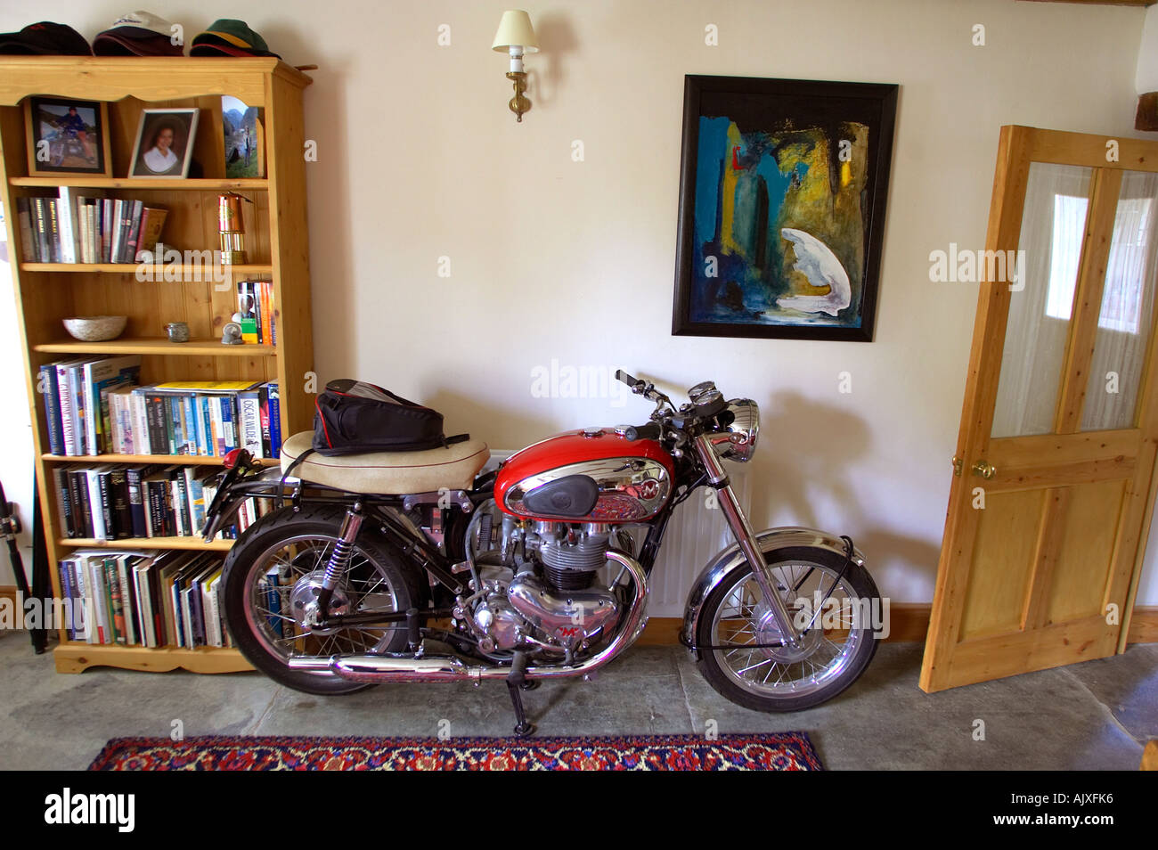 Classic motorcycle hi-res stock photography and images - Alamy