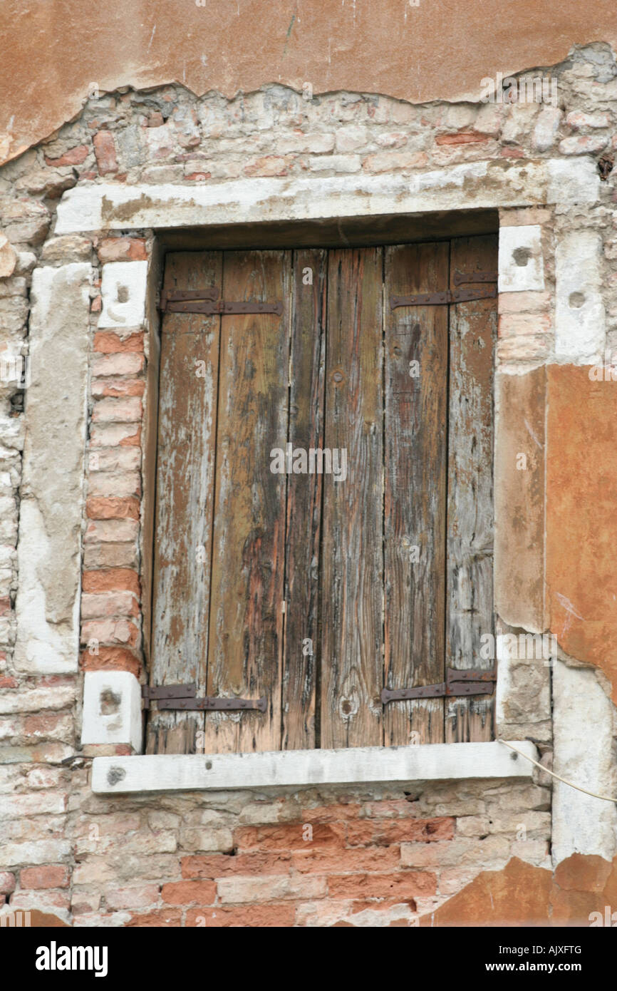 Classic Old Italian Window Stock Photo - Alamy