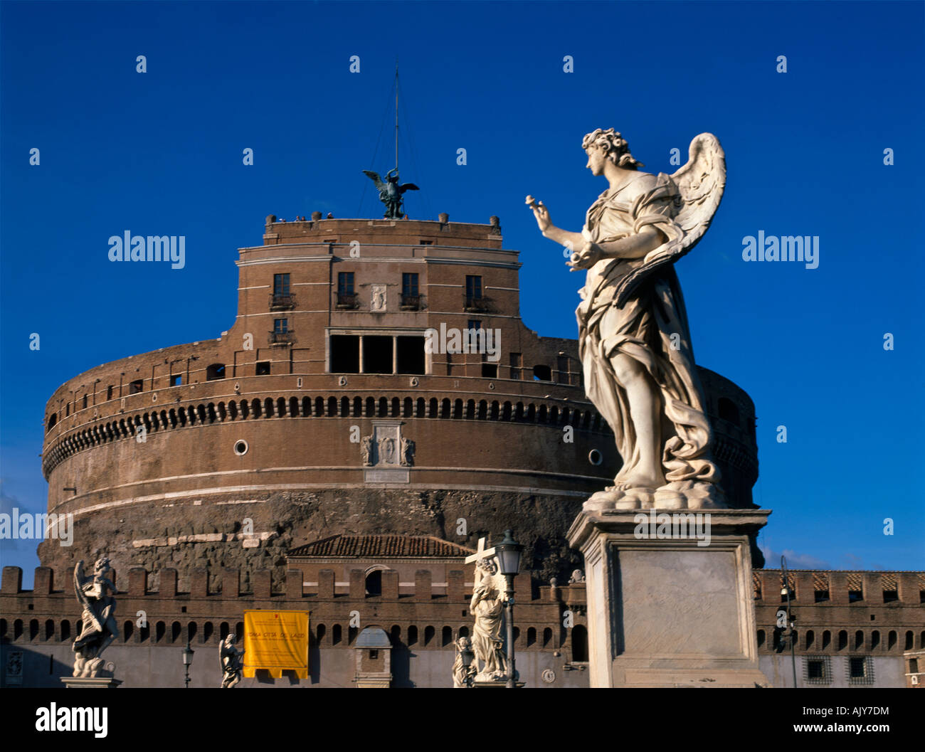 Building Angel Rome Rome italy Angel Statue on Ponte Sant' Angelo and Castel Sant' Angelo ...