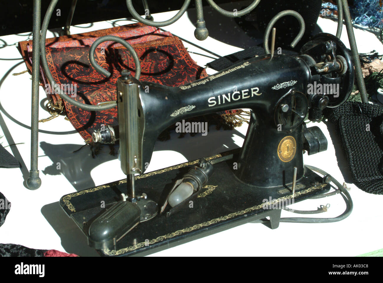 Old Singer Sewing Machine in Shop Window in Santa Fe United States America USA Stock Photo