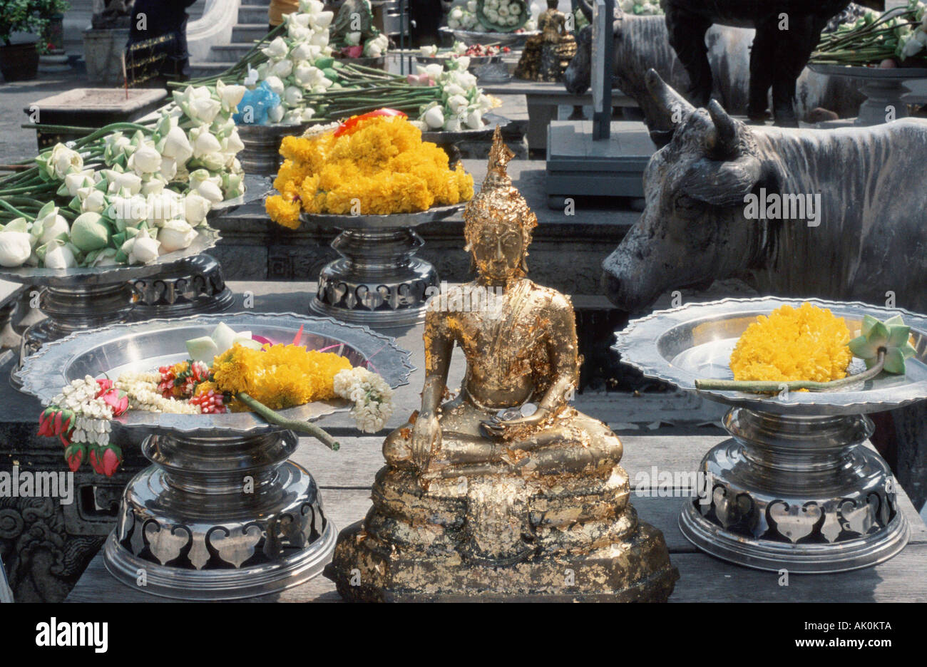 Figure of Buddha / Bangkok / Buddhafigur Stock Photo - Alamy