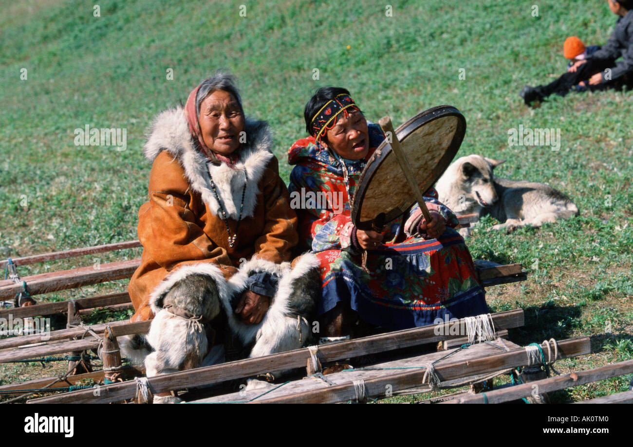 Моншадағы анальный порно Порно сорапты аяқтар мастурбациялайды