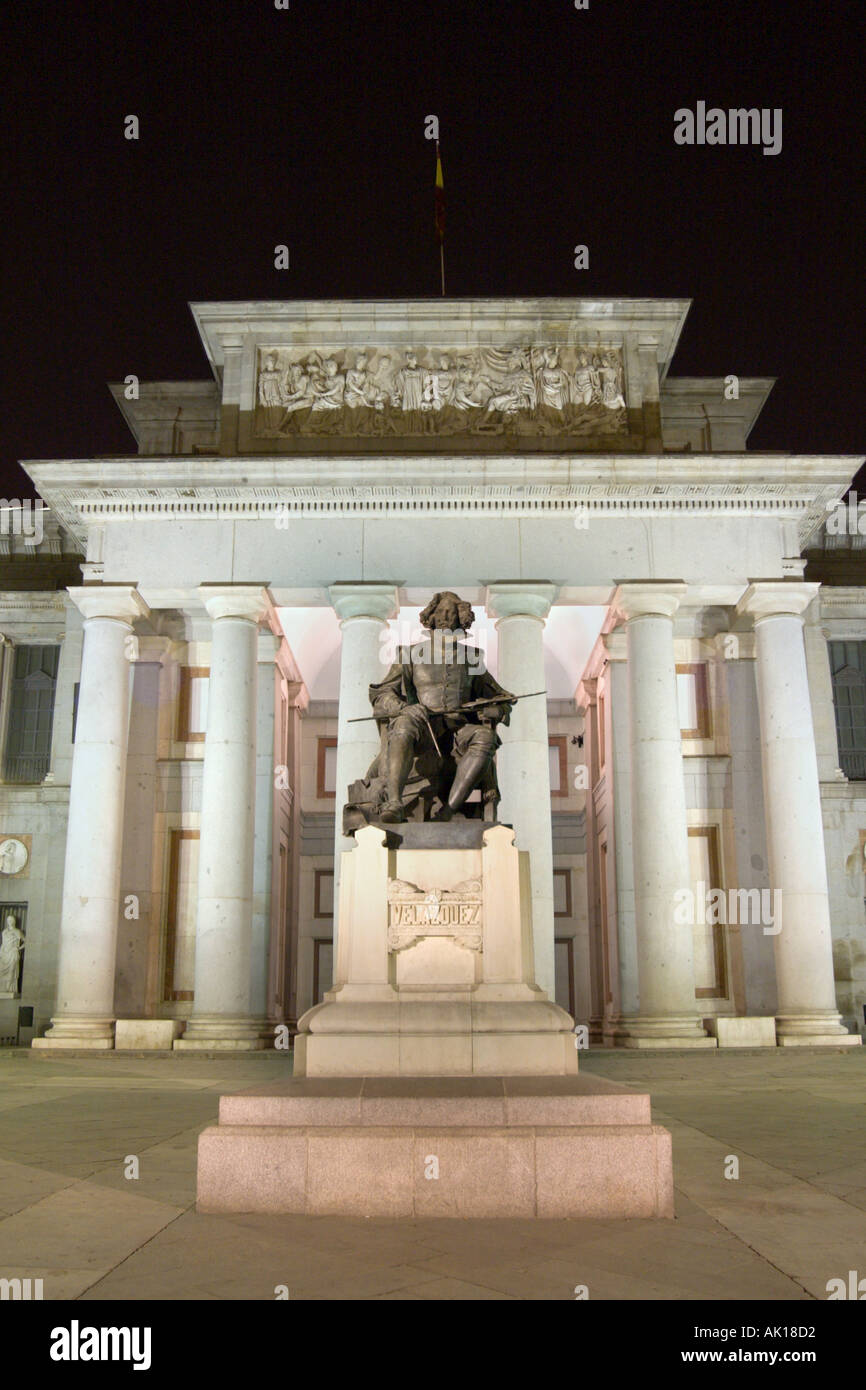 Museo del Prado and Statue of Velazquez at night, Madrid, Spain Stock Photo