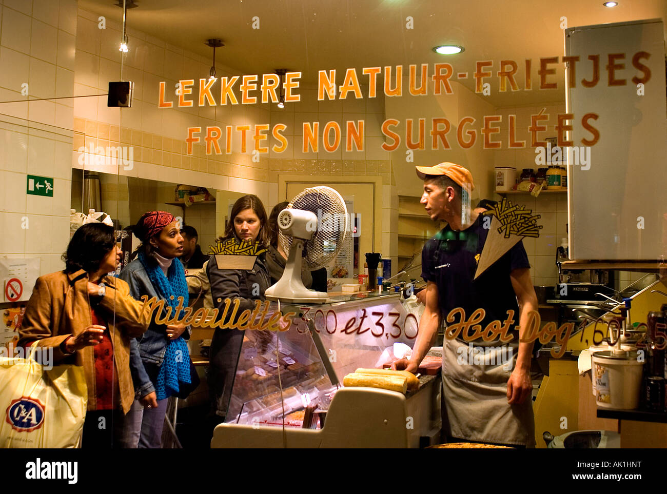 Lekkere Natuur Frietjes Frites non Surgelees near grand Place Patat French Fries Stock Photo