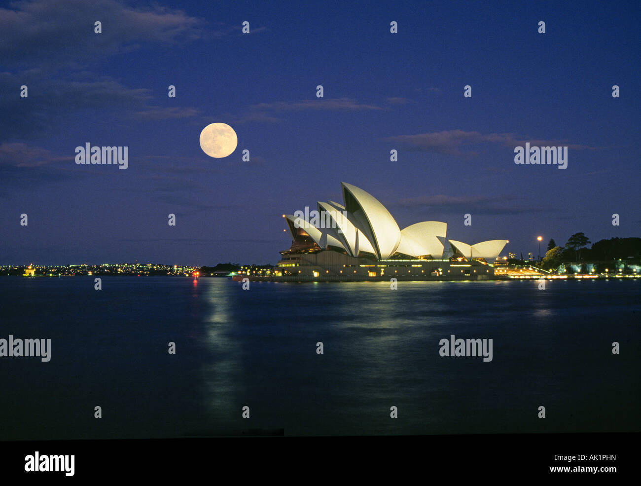 Moon Over Sydney Hi Res Stock Photography And Images Alamy