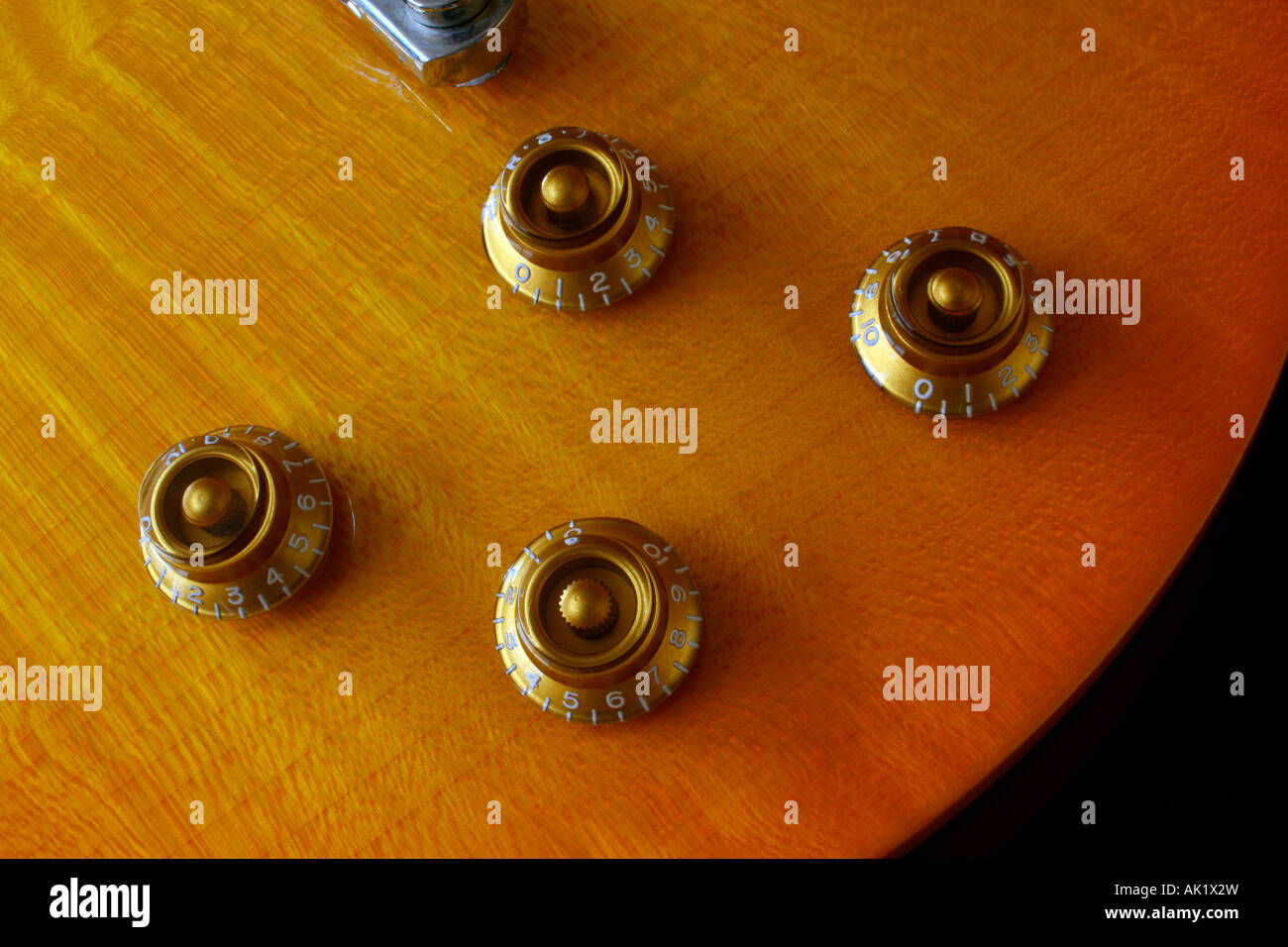 Control Section of a Gibson Les Paul Stock Photo Alamy