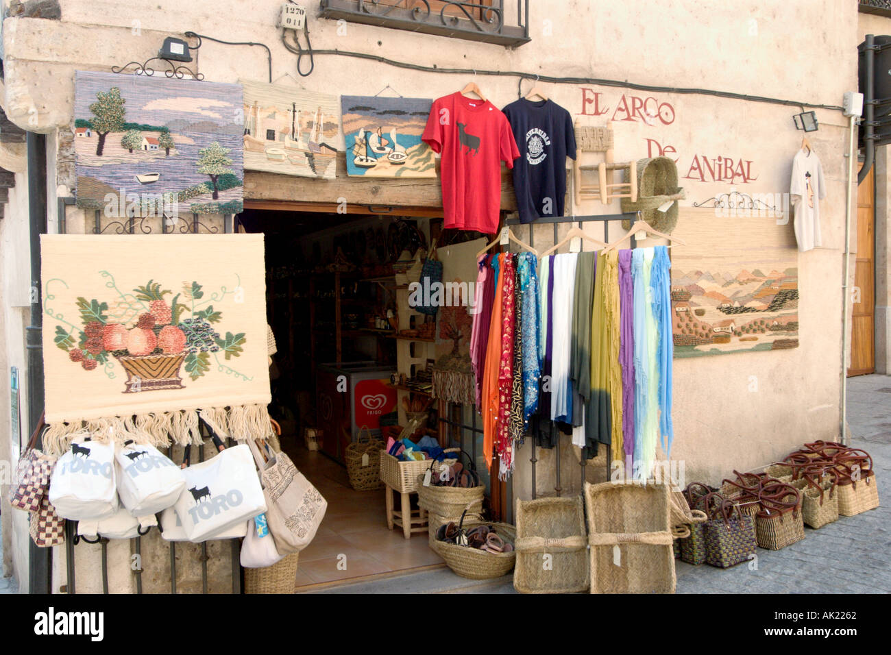 Local craft shop in the Old City, Salamanca, Castilla y Leon, Spain Stock Photo