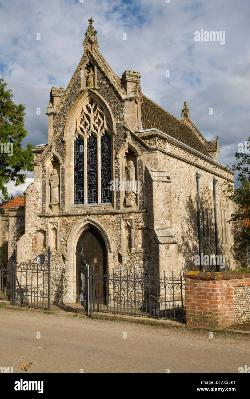 Slipper Chapel, Little Walsingham North Norfolk England East Anglia HOMER  SYKES Stock Photo - Alamy