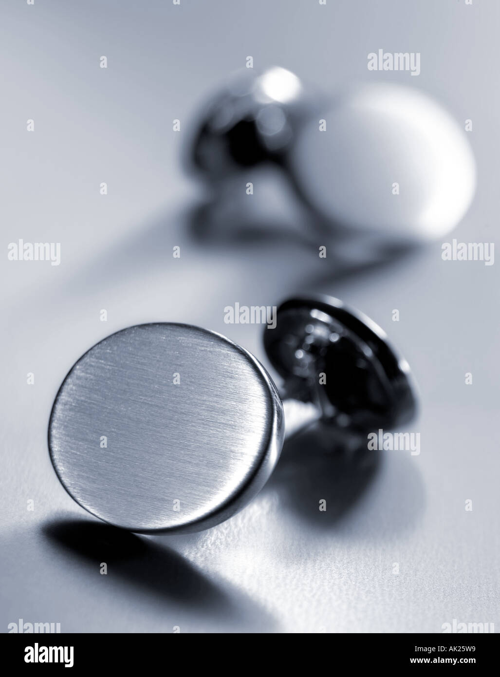 Silver jewellery hi-res stock photography and images - Alamy