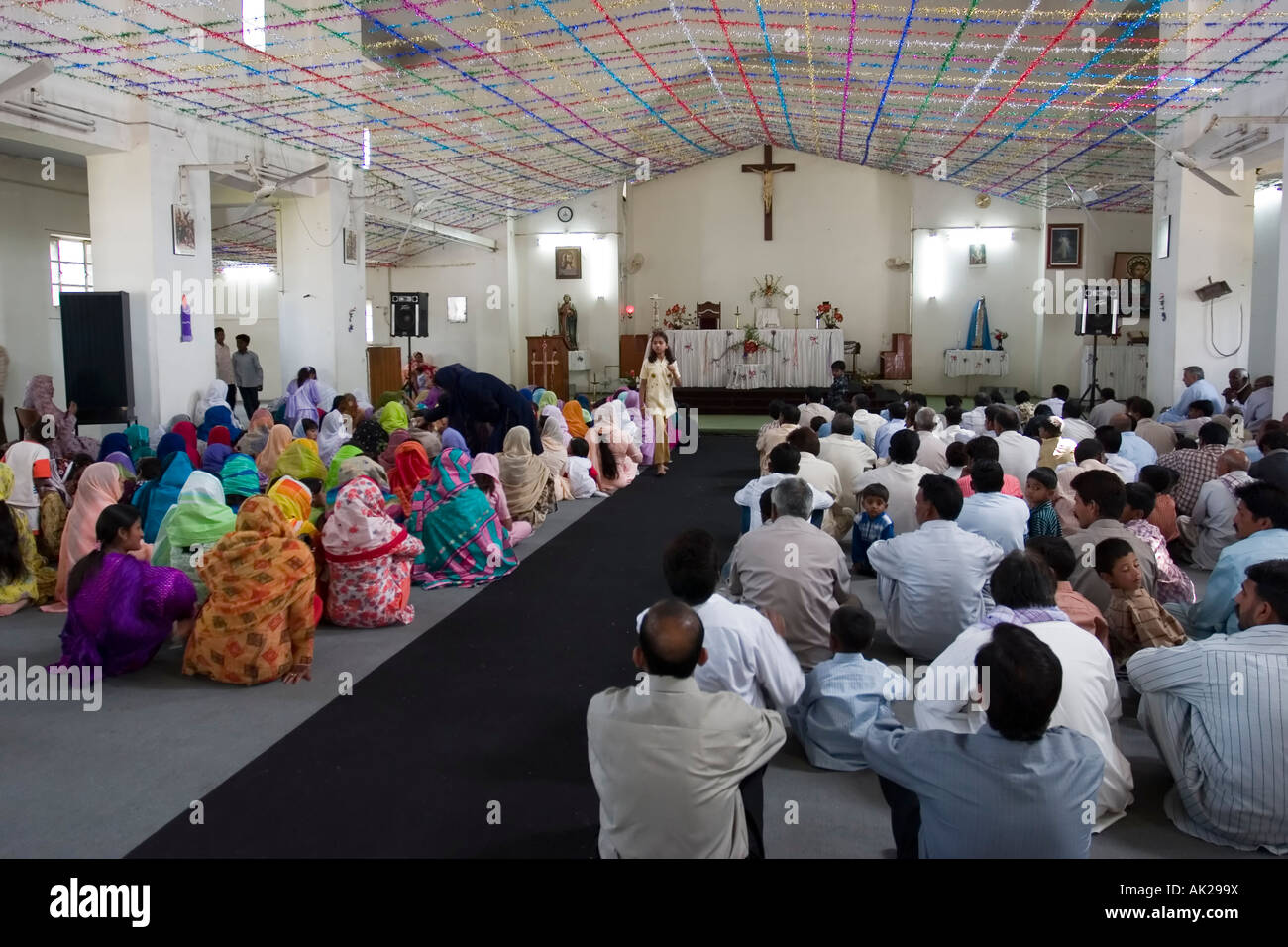 Mid Rivers Christian Church Christmas 2022 Christmas Church Service High Resolution Stock Photography And Images -  Alamy