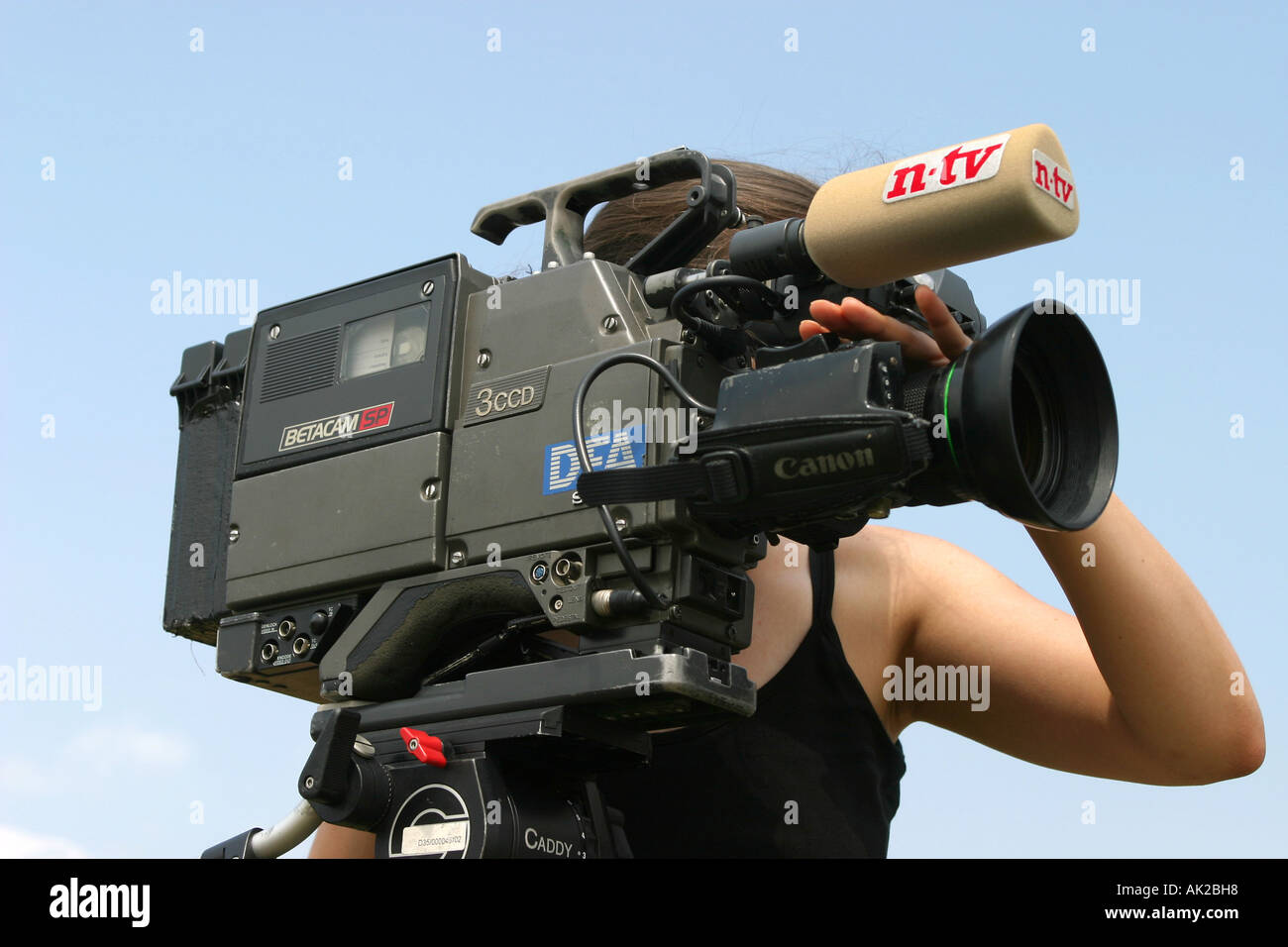 N-tv newchannel camerawomen with camera Stock Photo