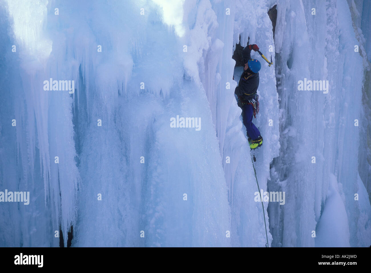 Ice axes tools hi-res stock photography and images - Alamy