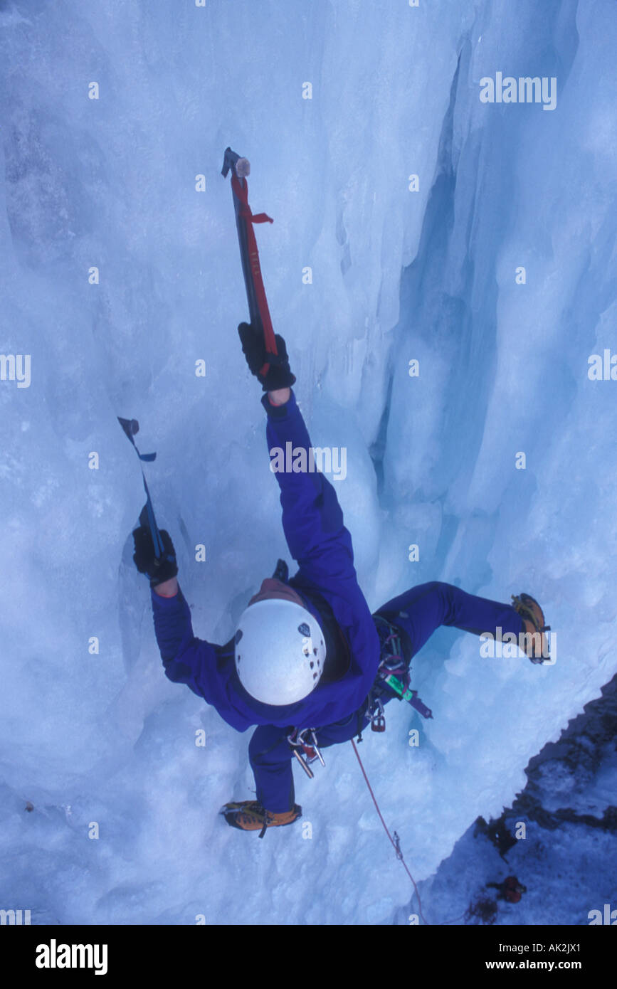 Ice axes tools hi-res stock photography and images - Alamy