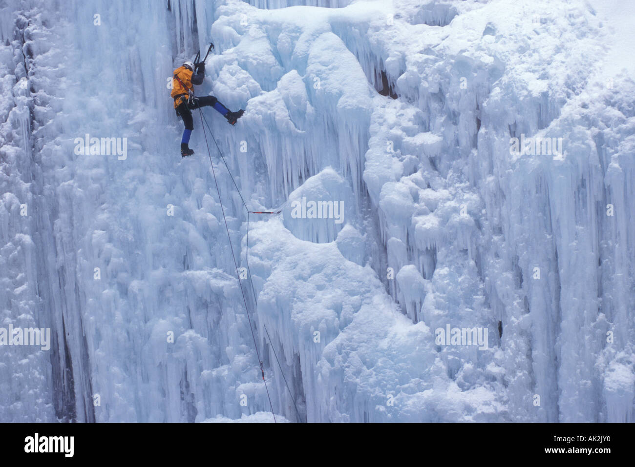 Ice axes tools hi-res stock photography and images - Alamy