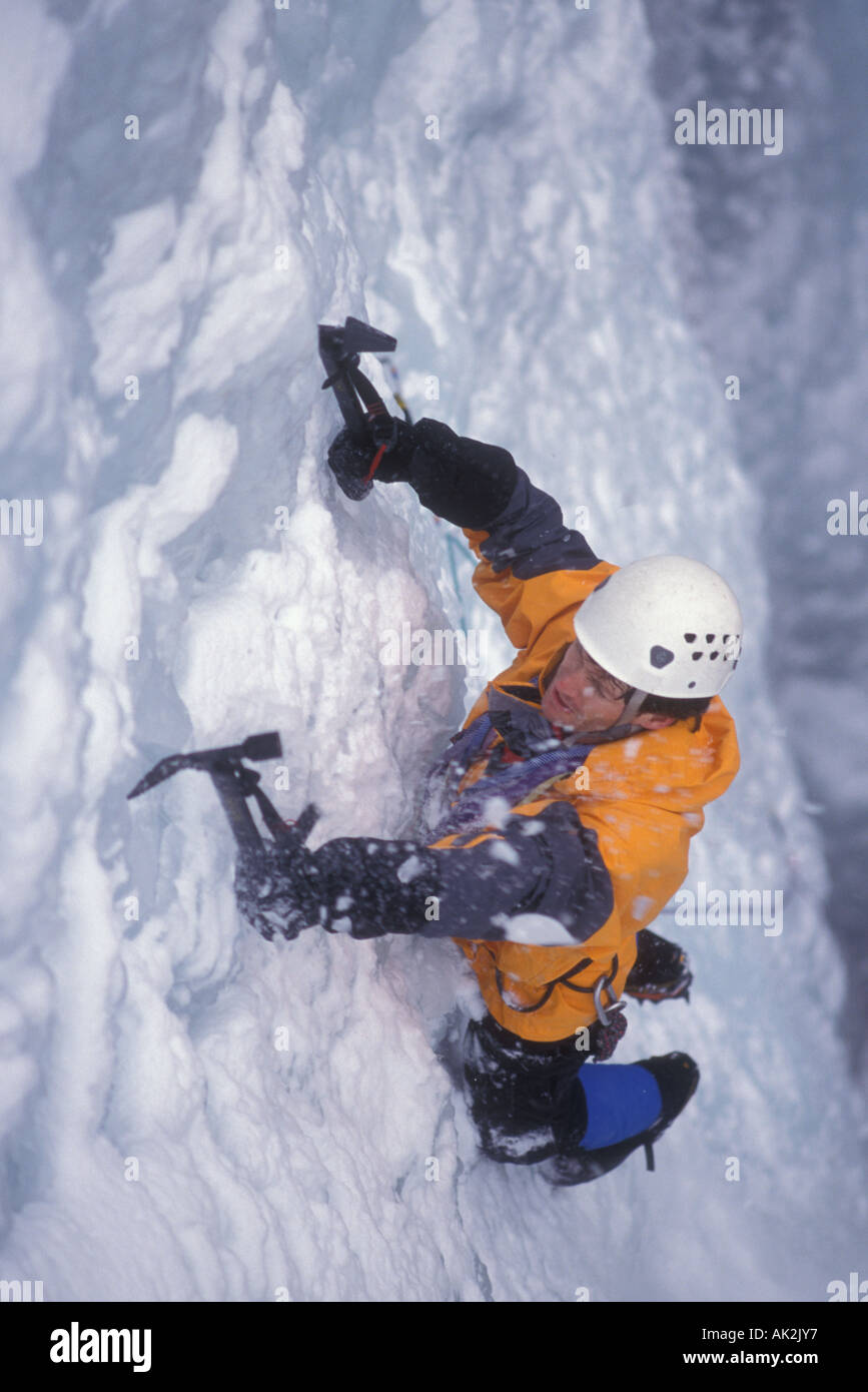 Ice axes tools hi-res stock photography and images - Alamy