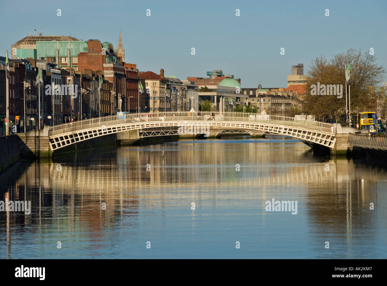 The hapenny bridge hi-res stock photography and images - Alamy