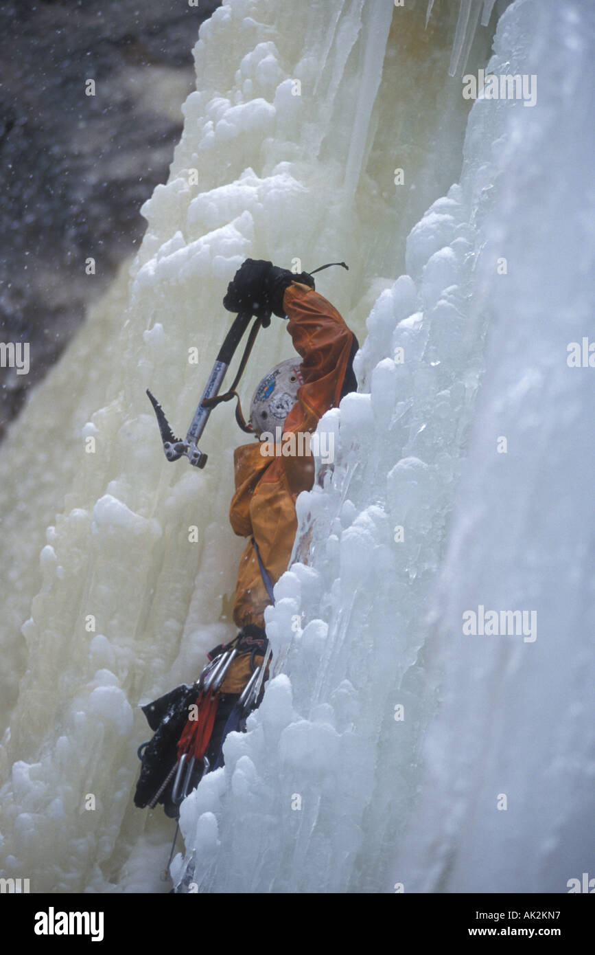 Ice axes tools hi-res stock photography and images - Alamy