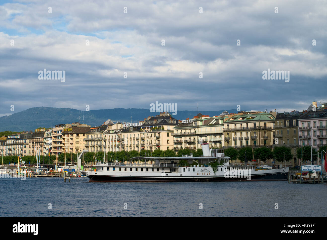 Cruise boat at le Leman lake in Geneve, Switzerland Stock Photo - Alamy