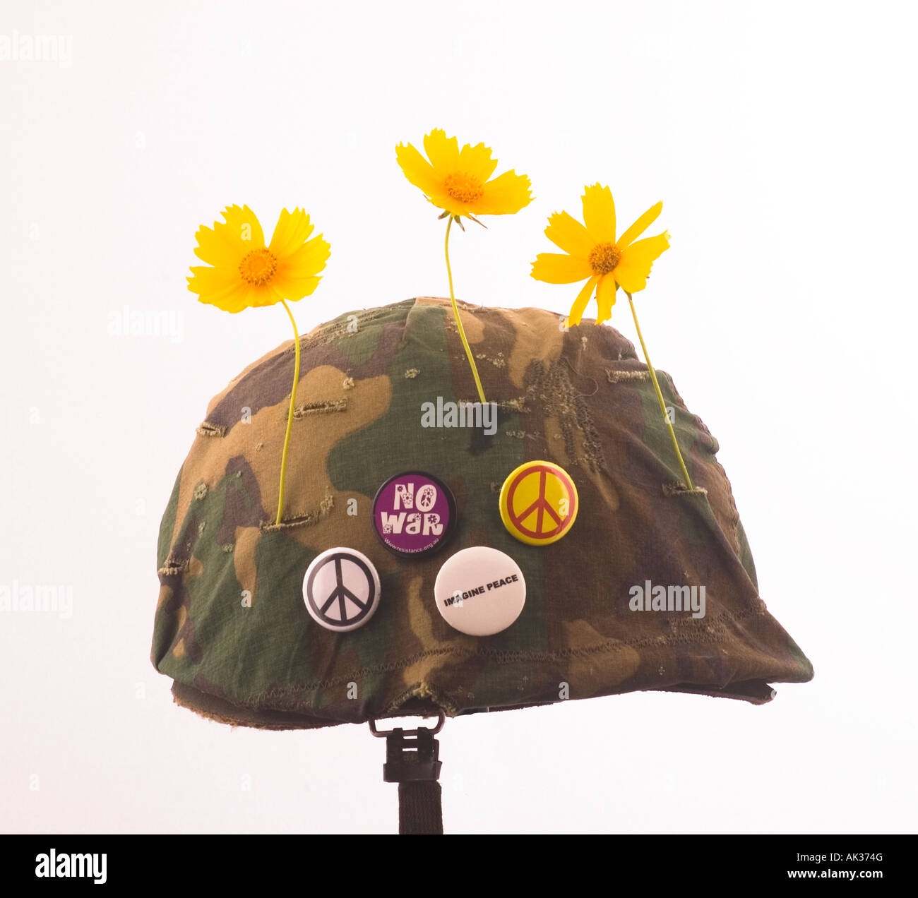 Yellow helmet hi-res stock photography and images - Alamy
