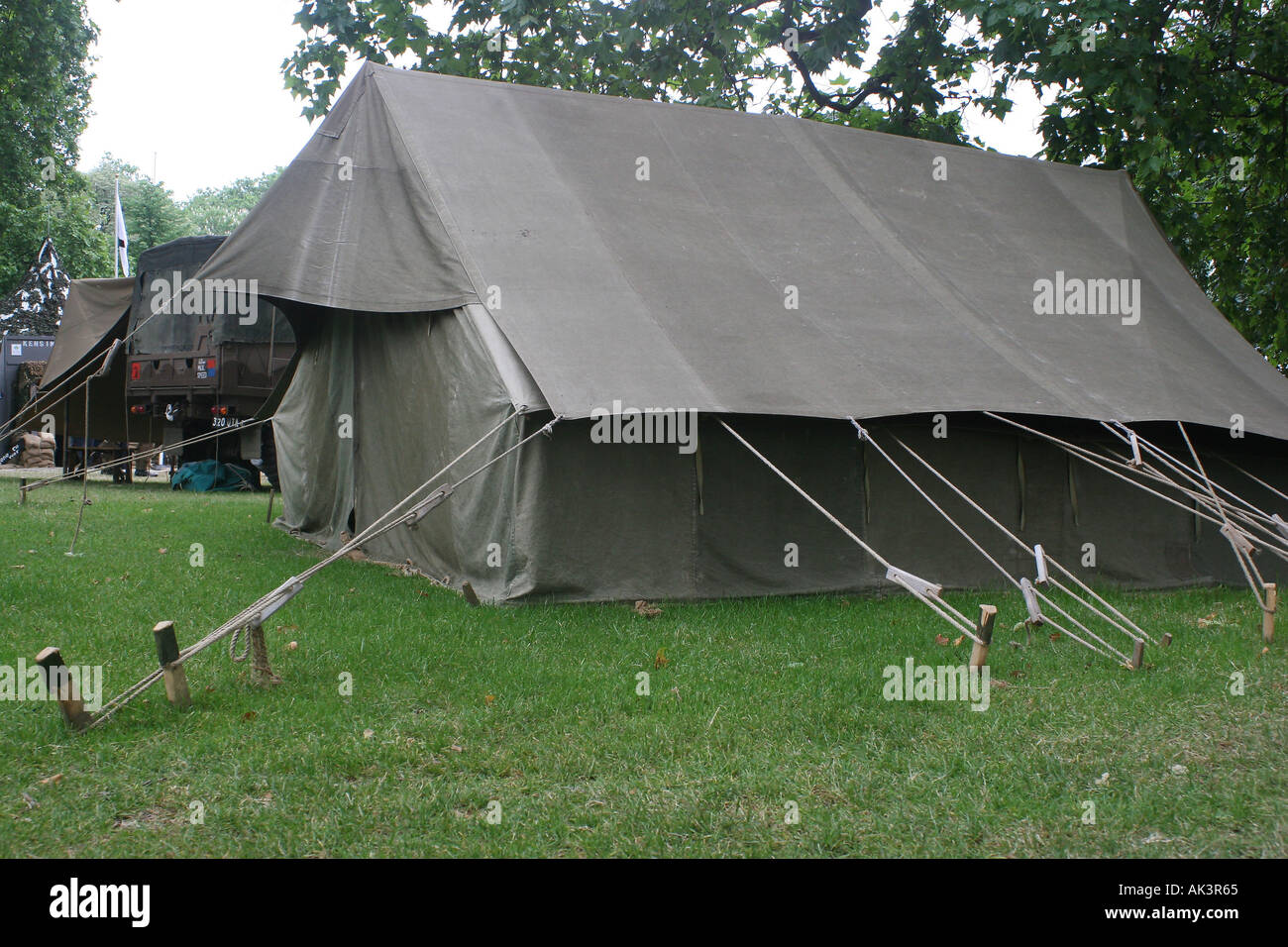 Authentic Second World War British military tent Stock Photo - Alamy