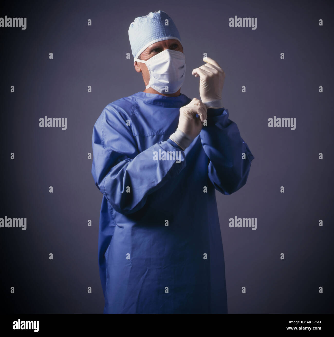 Surgical Rugines Surgical scrubs hi-res stock photography and images - Alamy