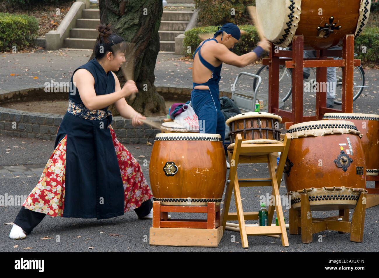 Japanese musicians performing in Ueno Park, Tokyo Stock Photo