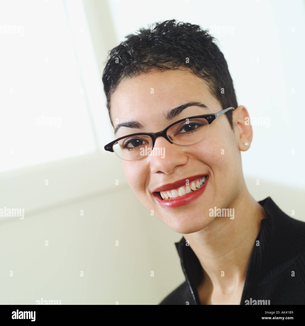 Portrait of a young business woman Stock Photo - Alamy