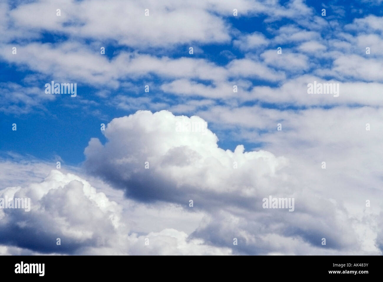 Cloudyskies hi-res stock photography and images - Alamy