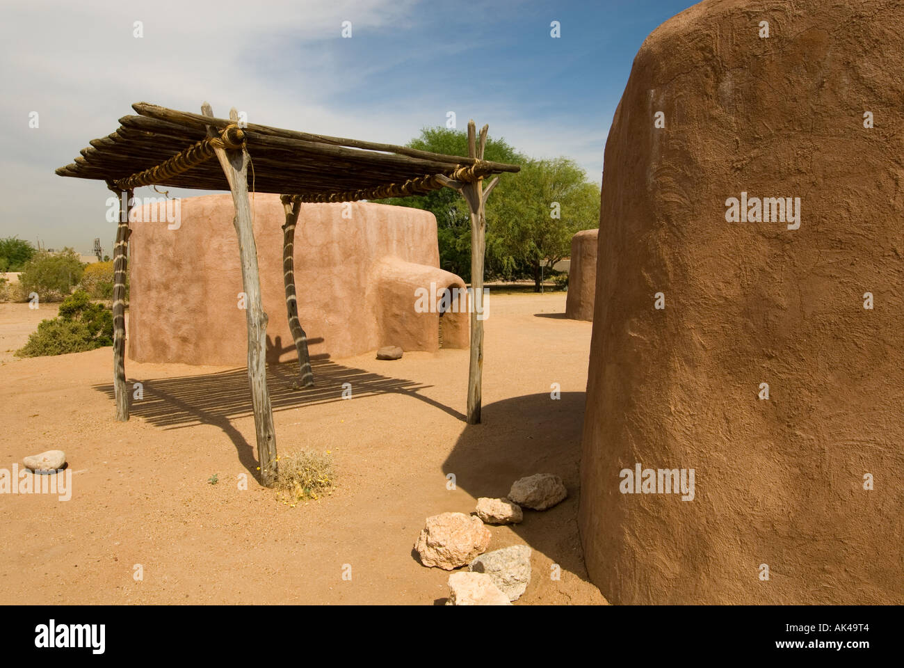 ARIZONA PHOENIX Pueble Grand Museum Archaeological Park Native American History and Artifacts Adobe hut displayed on grounds Stock Photo