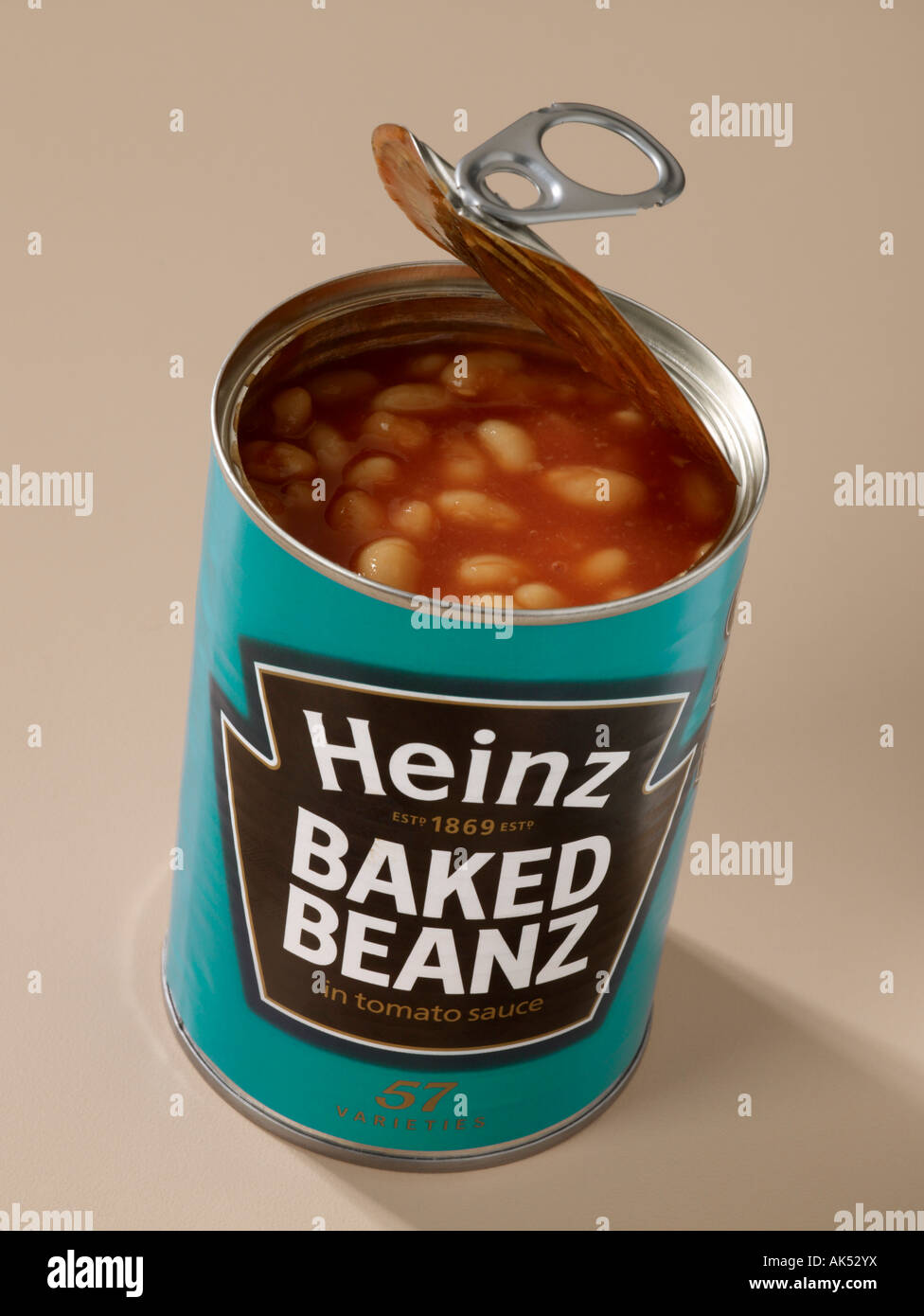 Heinz Baked Beans Beanz Tin Stock Photos & Heinz Baked Beans Beanz Tin
