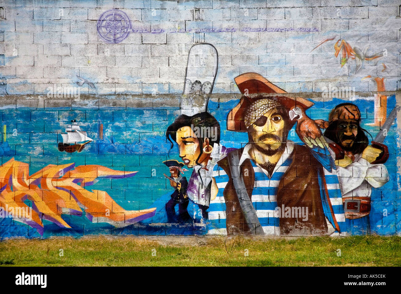 Painting a wall hi-res stock photography and images - Alamy