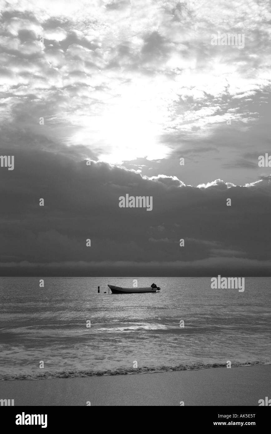 Beautiful sunset caribbean sea Black and White Stock Photos & Images ...