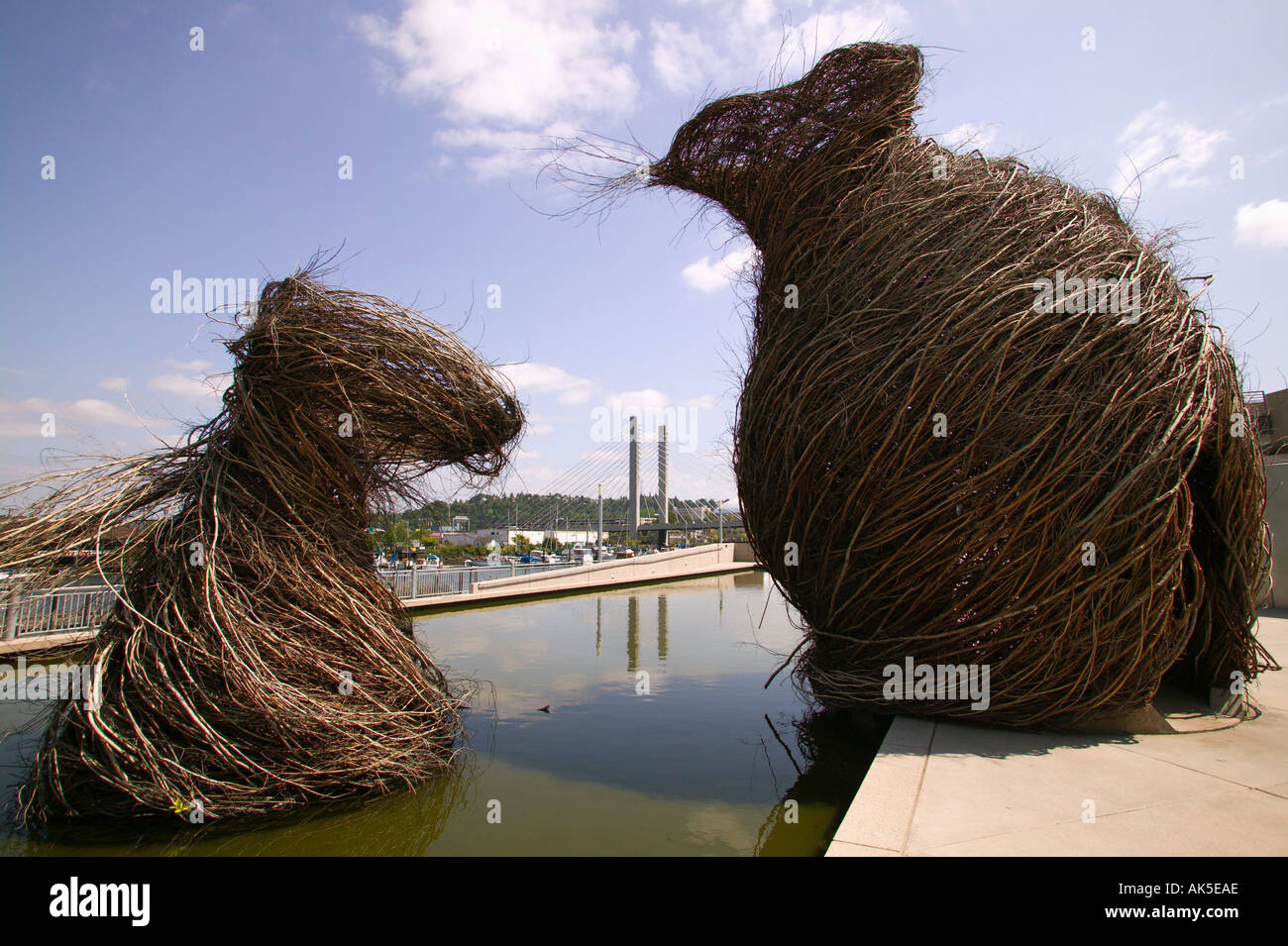 call-of-the-wild-patrick-dougherty-twig-and-sapling-sculpture