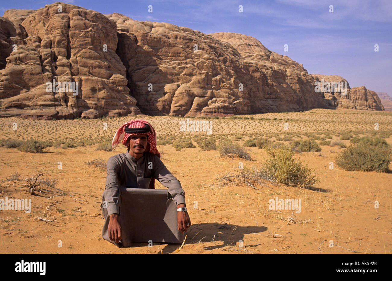Bedouin Guide Wadi Rum Jordan Stock Photo - Alamy