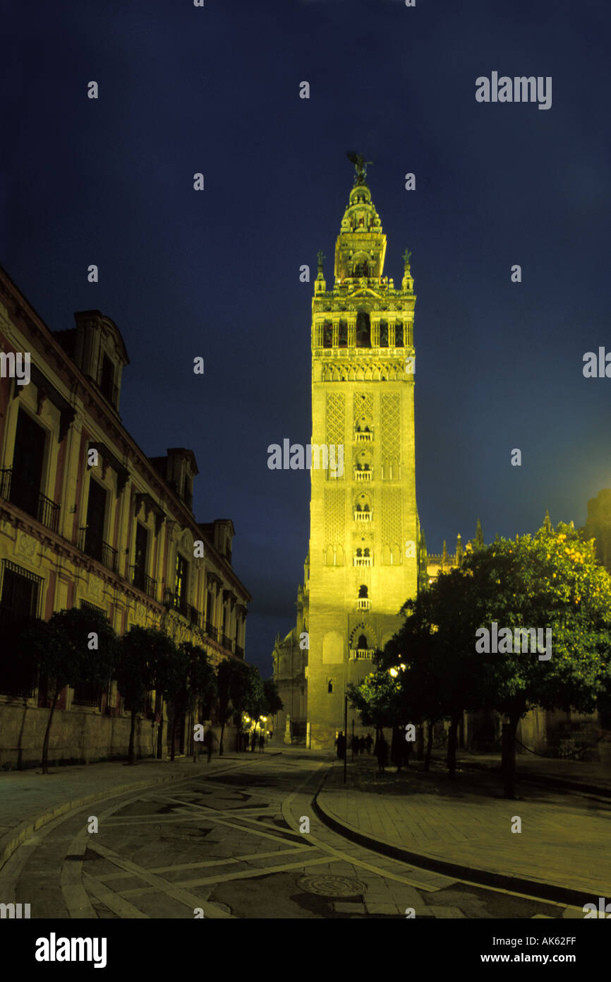 Seville cathedral skyline hi-res stock photography and images - Alamy