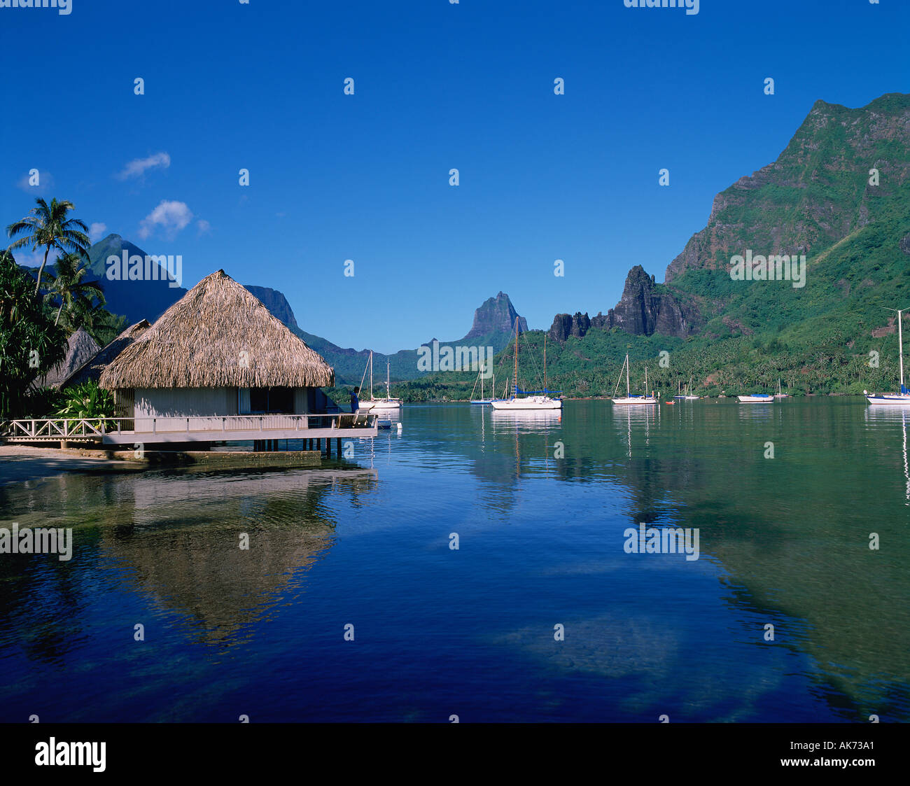 Cook bay moorea hi-res stock photography and images - Alamy