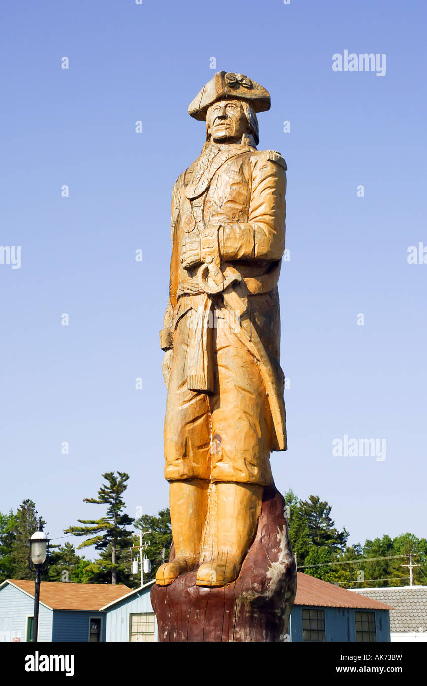 Wooden statue of Major Arent Schuyler DePeyster in Mackinaw City