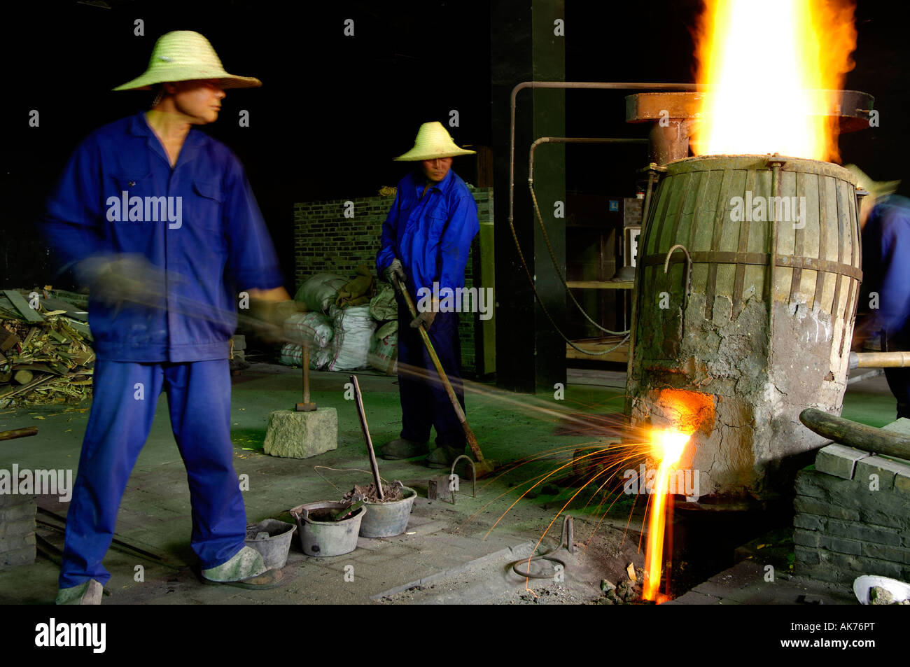 Foundry iron worker hires stock photography and images Alamy