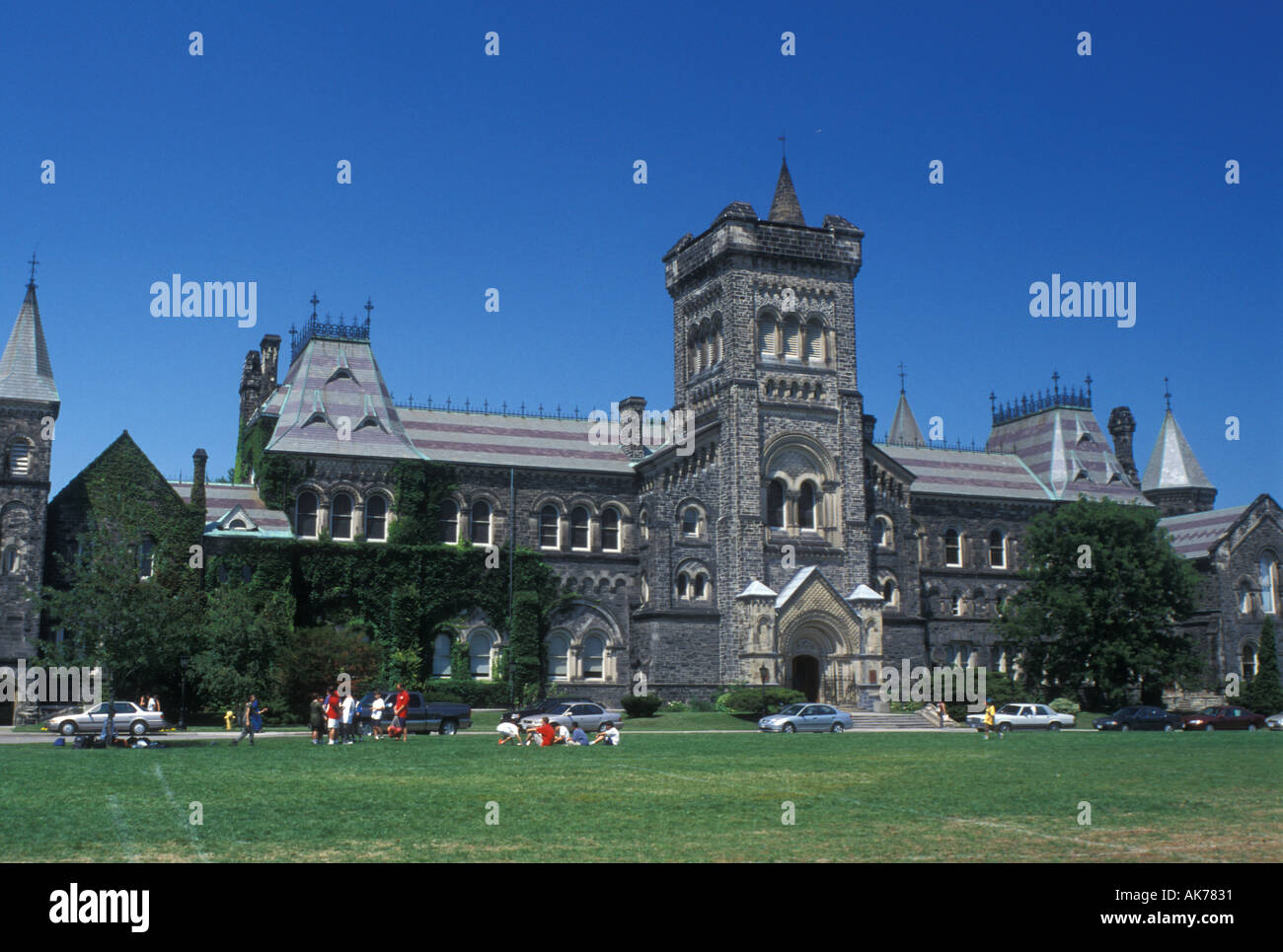 University toronto st george campus hi-res stock photography and images ...
