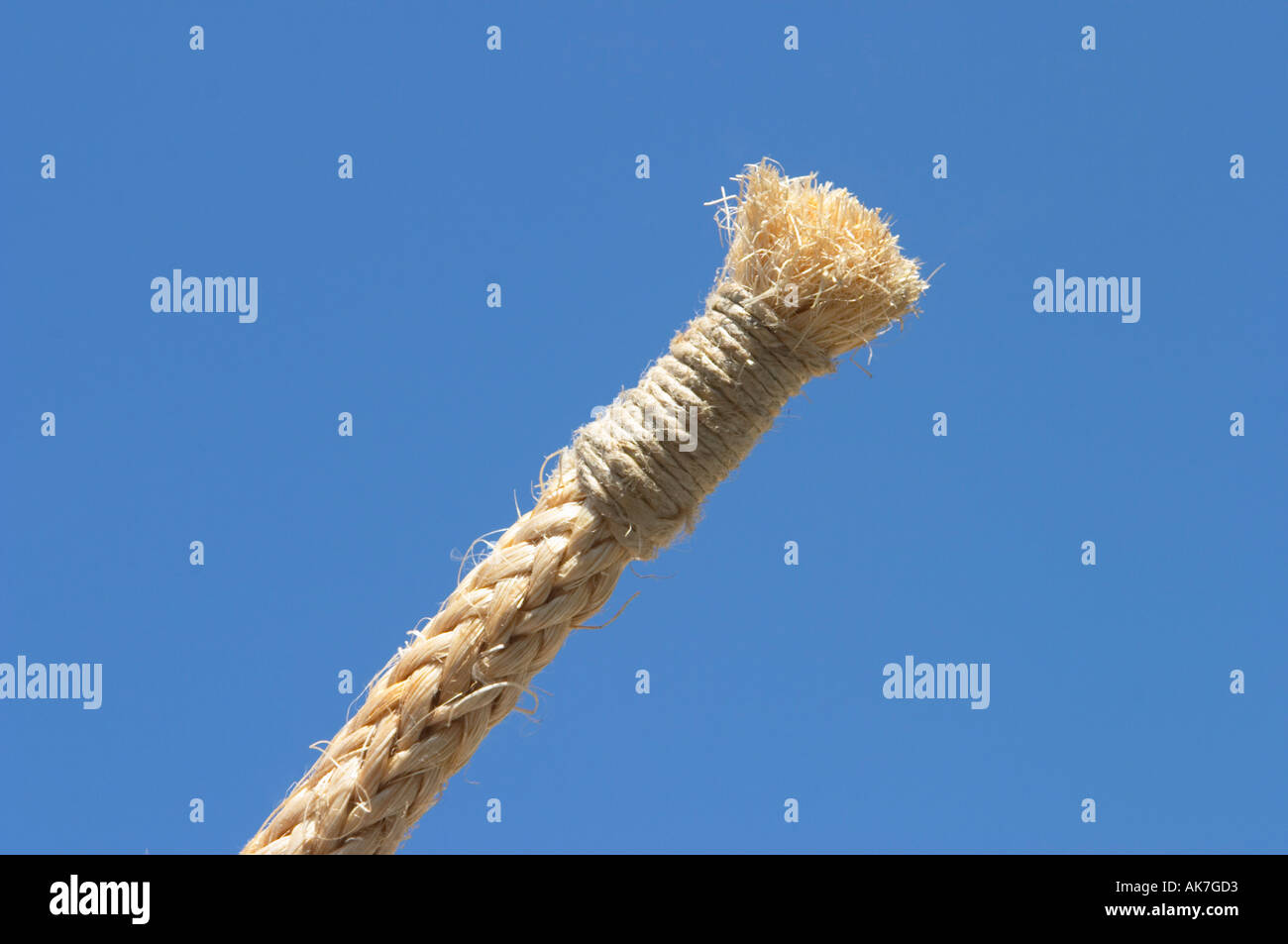 Manila rope hi-res stock photography and images - Alamy
