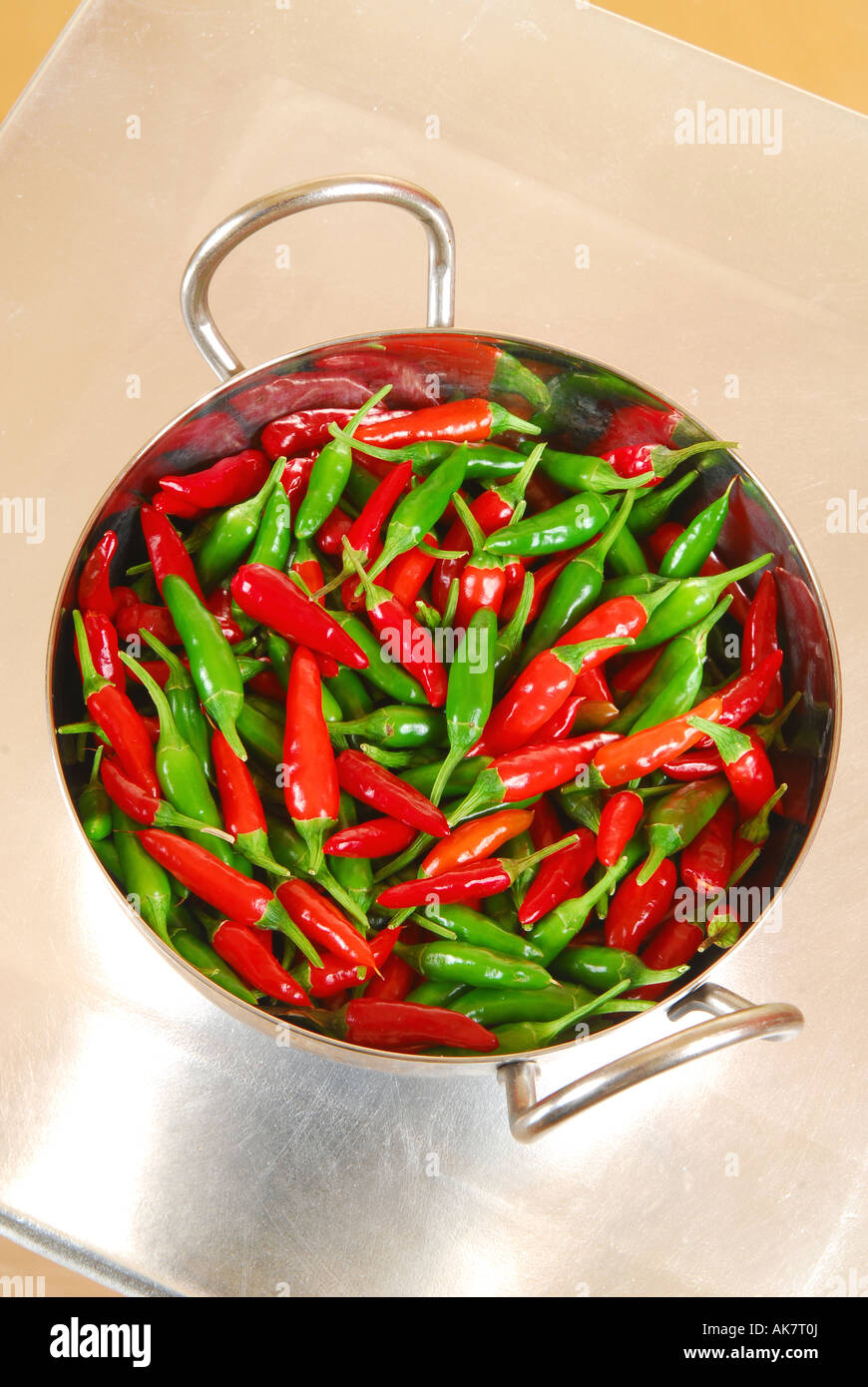 Thai bird’s eye chillies hi-res stock photography and images - Alamy