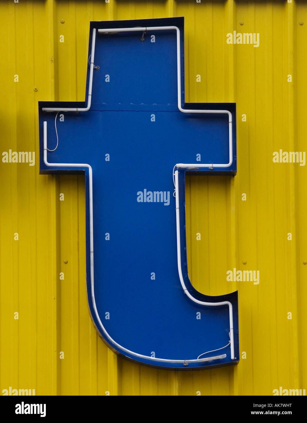T letter hi-res stock photography and images - Alamy