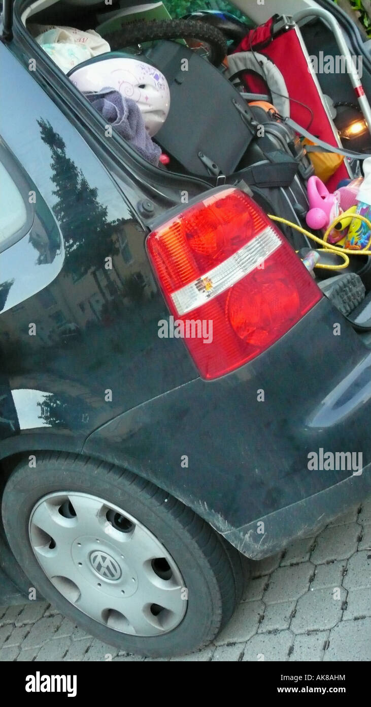 fully packed car Stock Photo Alamy