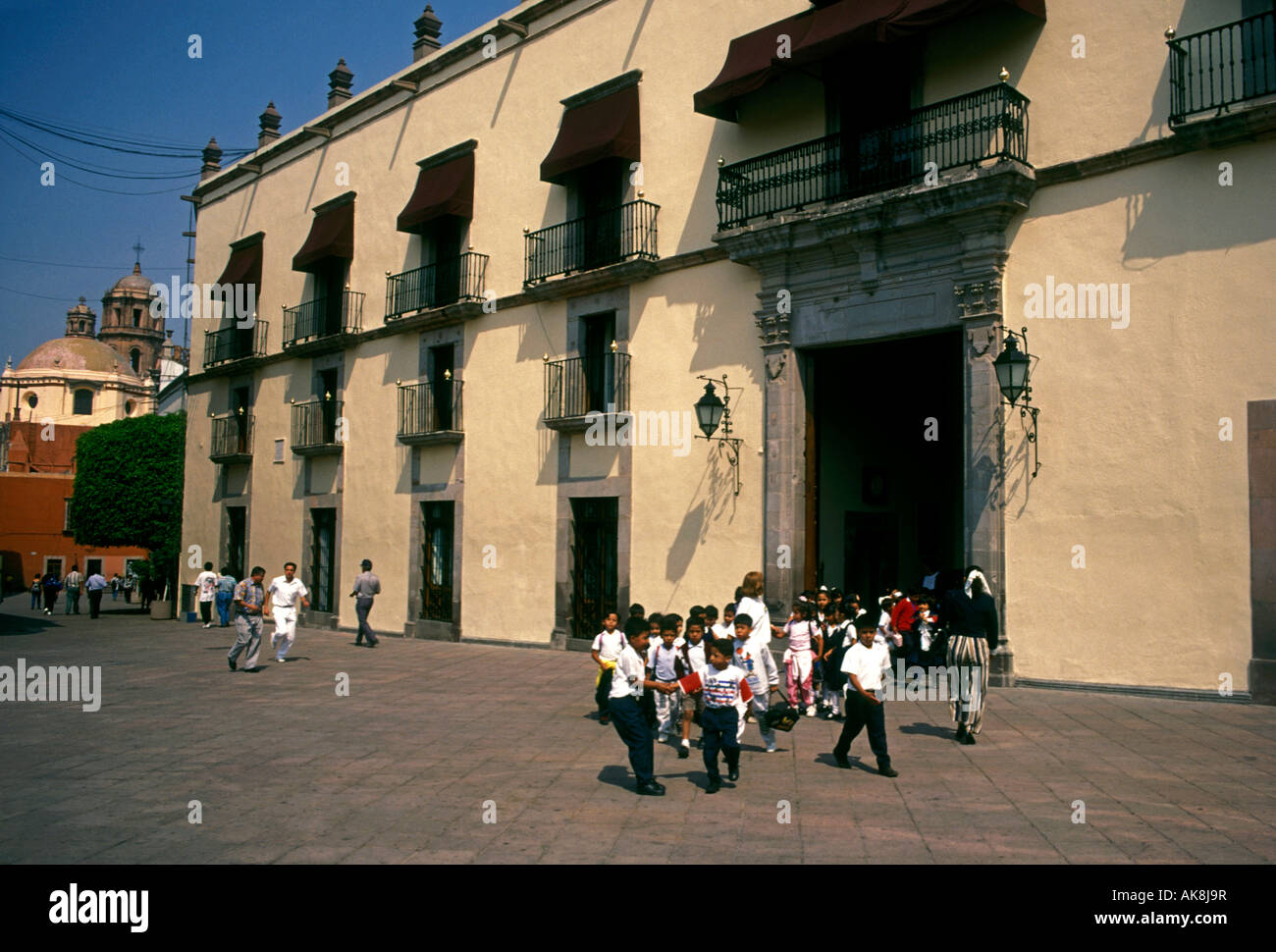 Mexicans, Mexican students, student field trip, House of Corregidor