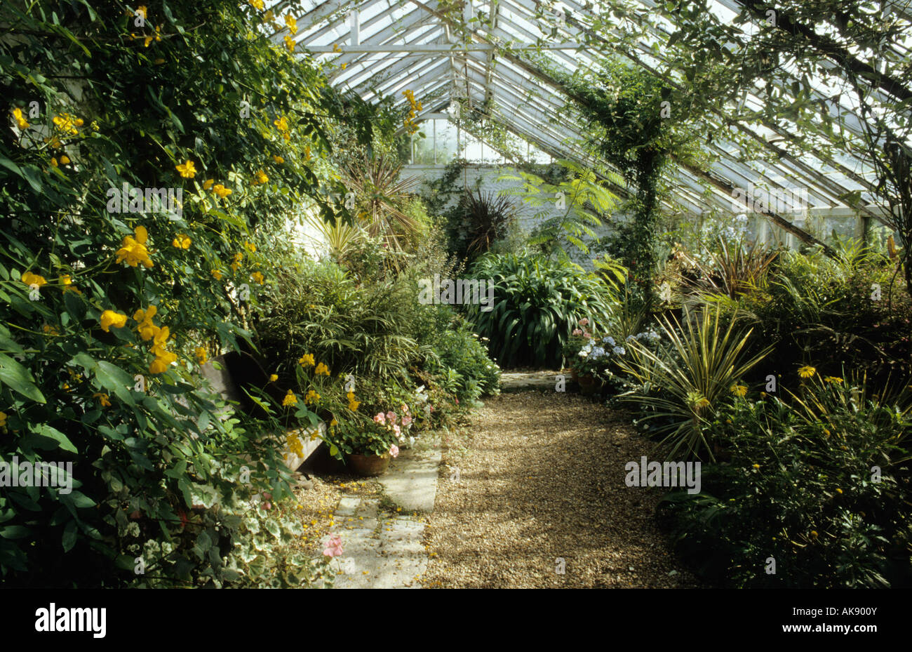 John brookes garden hires stock photography and images Alamy