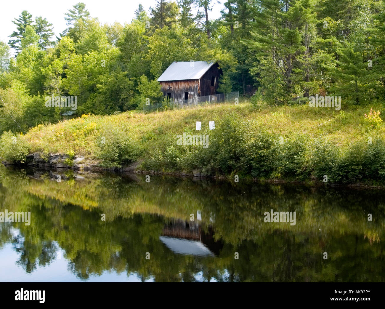 The slide masters cabin by the Coulonge River, at the Chutes Coulonge