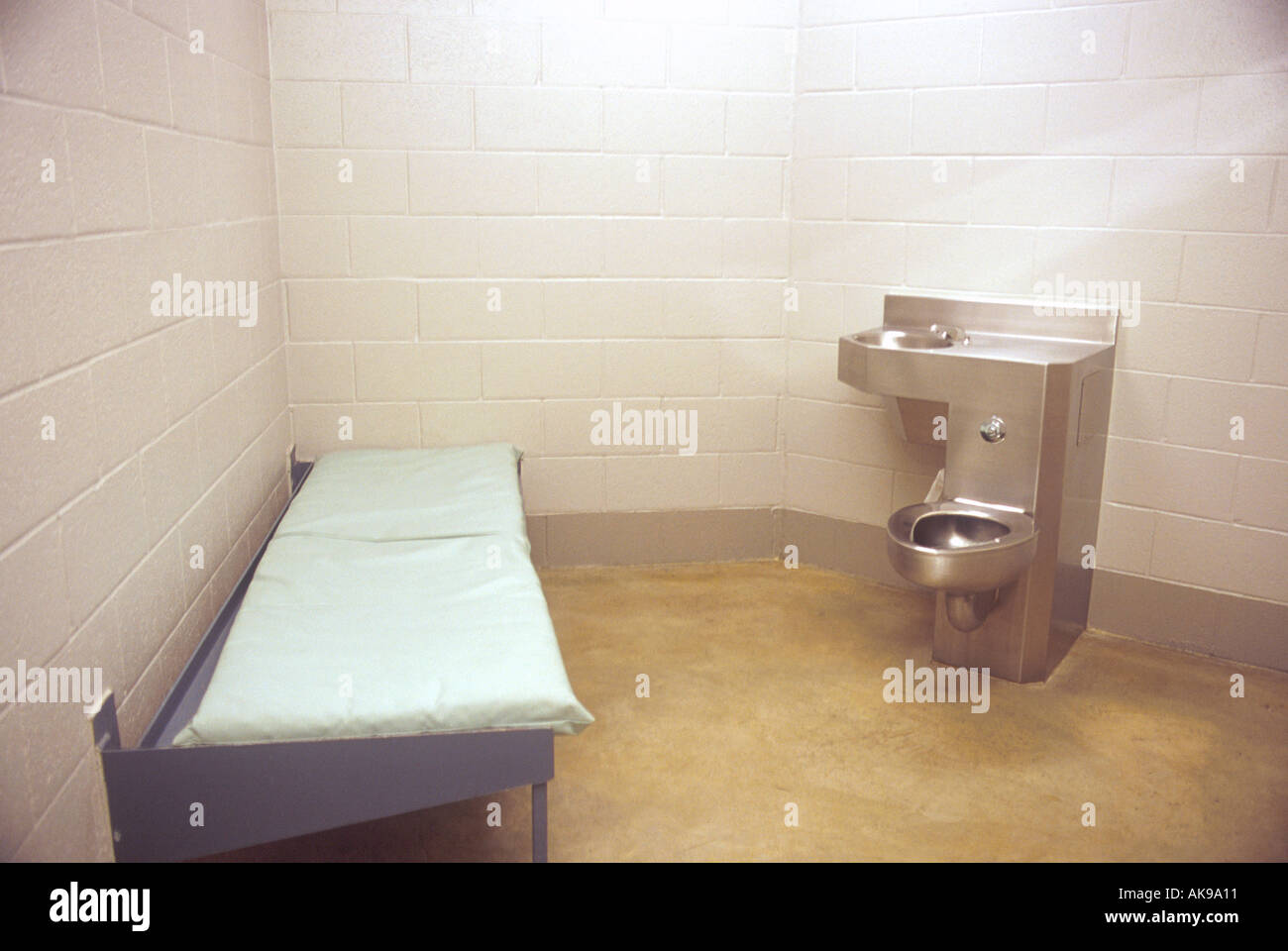 american prison cell